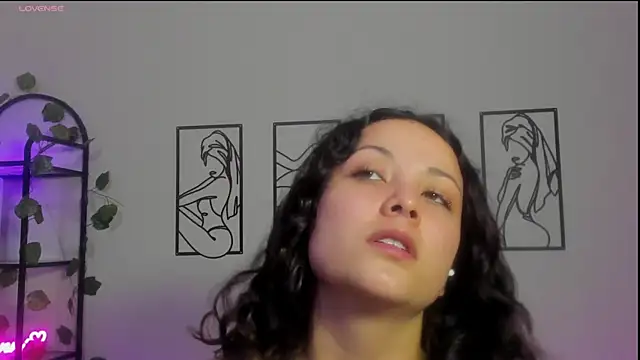 Megan Rodrigo online show from February 2025 08:03:01 PM