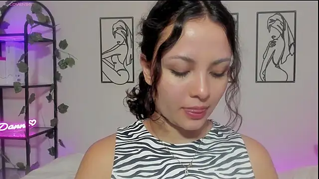 Megan Rodrigo online show from March 2025 09:16:02 PM