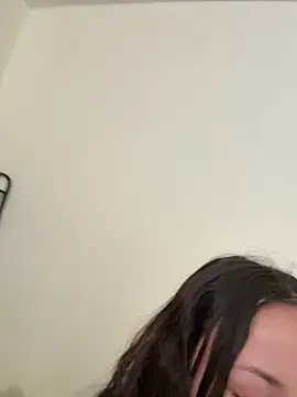 Megan Rodrigo online show from April 2026 12:44:02 PM