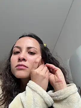 Megan Rodrigo online show from June 2026 05:39:01 PM