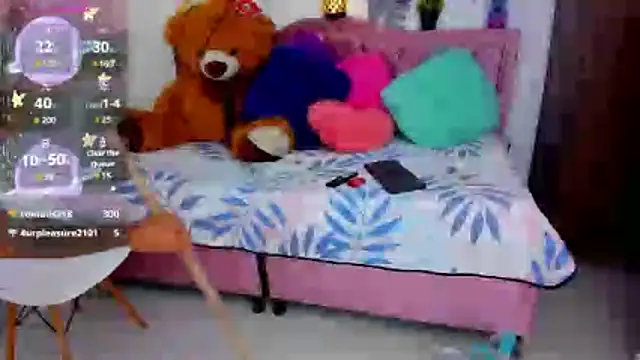 mia bigtits17 online show from August 2026 12:25:01 AM