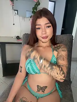 Snapshot of Roxanne_08 chatting on January 2025 07:16:01 PM Roxanne 08 online show from January 2025 07:16:01 PM