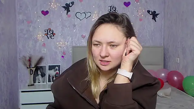 SallyVerda online show from February 2025 04:14:01 AM