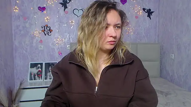 SallyVerda online show from February 2025 09:54:01 PM