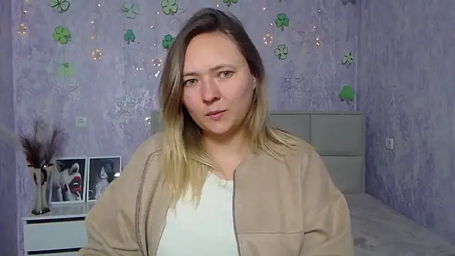 SallyVerda online show from March 2025 06:34:01 PM