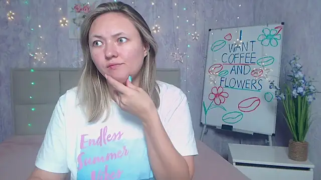 SallyVerda online show from September 2025 05:13:01 PM