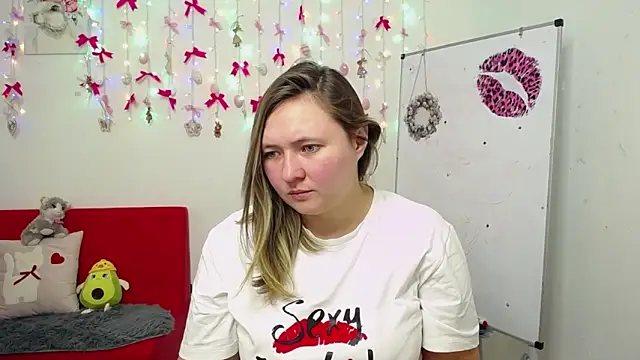 SallyVerda online show from April 2026 06:16:02 PM