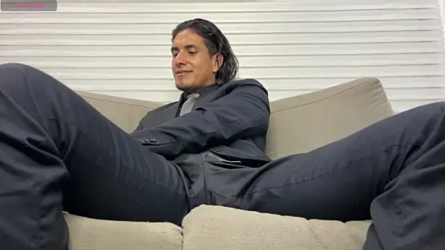 Tom blunt96 online show from February 2025 07:16:02 AM