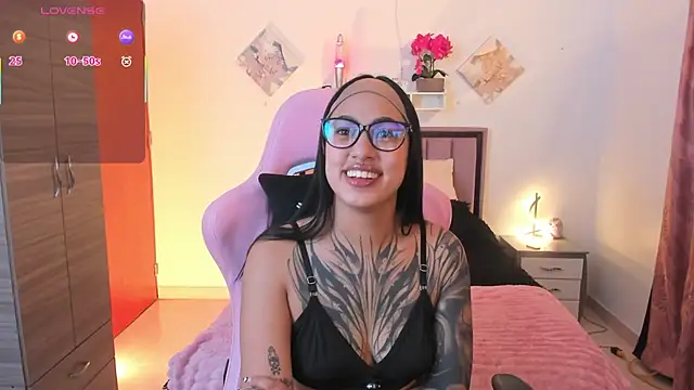 Snapshot of Kayla_foxxy chatting on July 2026 12:58:01 AM Kayla foxxy online show from July 2026 12:58:01 AM