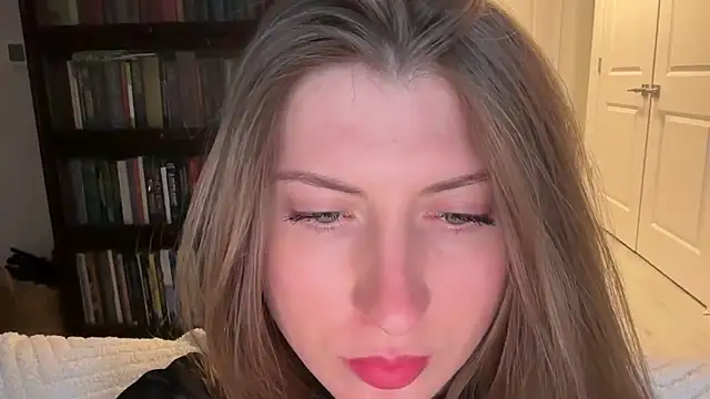 YUMIandbigWOLF online show from March 2025 07:38:02 AM