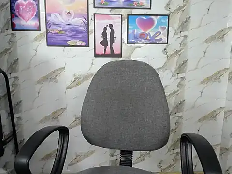 Love bug15 online show from March 2025 01:46:02 AM