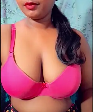 Snapshot of SLteena chatting on June 2026 04:39:02 AM SLteena online show from June 2026 04:39:02 AM