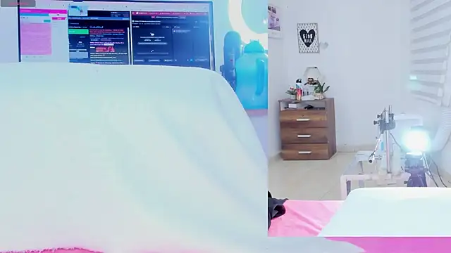 Daki Ume  online show from January 2026 02:39:01 AM