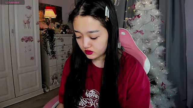 FreyaRaya online show from December 2025 03:11:02 AM