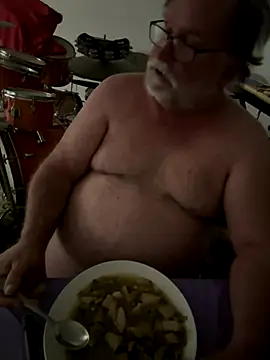 Drummajor online show from November 2025 04:18:02 AM