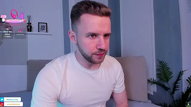 EnriqueBarberry online show from April 2026 11:44:02 AM