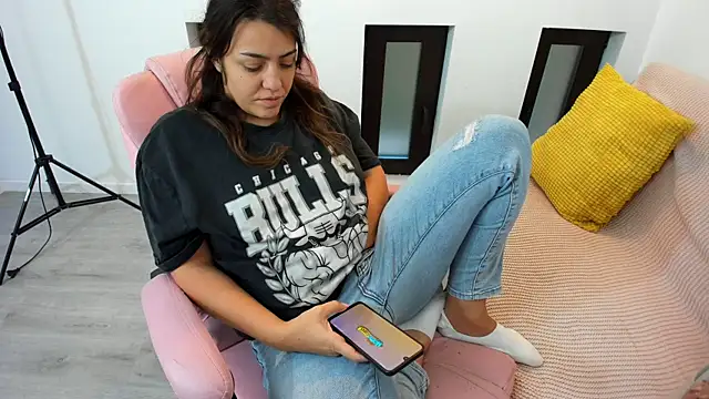 Dyana Kaylinn online show from October 2025 04:46:01 AM