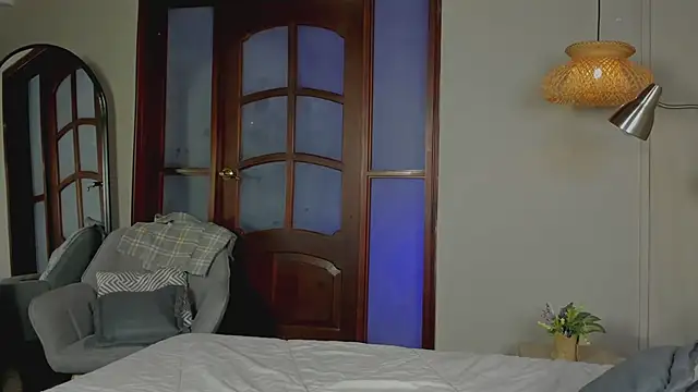 nayah   online show from January 2026 08:01:02 PM