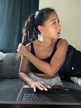 VanessaBling online show from January 2025 04:10:01 PM