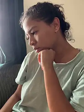 VanessaBling online show from April 2026 03:17:02 PM