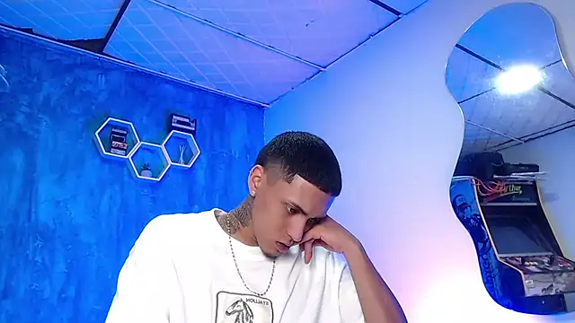 Liam lee online show from January 2025 04:03:01 PM