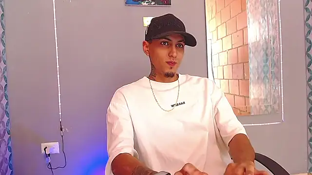 Liam lee online show from July 2026 08:44:02 PM