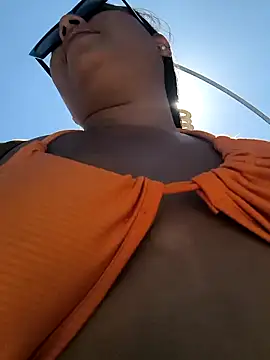 Francesca ferrari online show from January 2025 04:09:01 PM