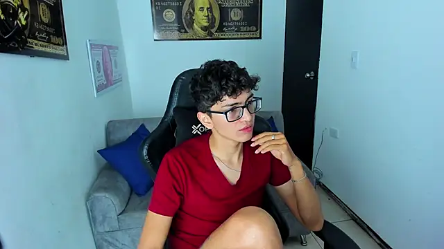 TylerWhite  online show from February 2025 03:01:01 AM