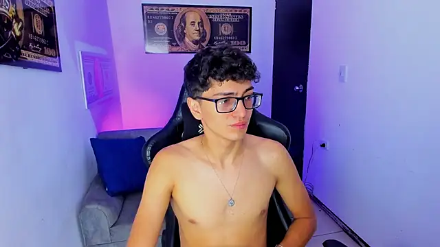 TylerWhite  online show from February 2025 05:52:01 AM