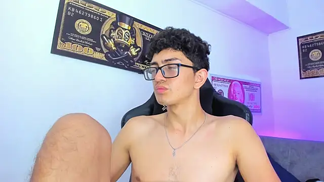 TylerWhite  online show from March 2025 06:00:02 AM