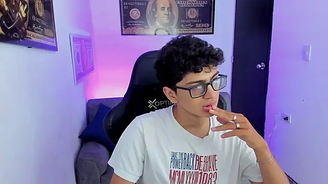 TylerWhite  online show from March 2025 06:10:02 AM