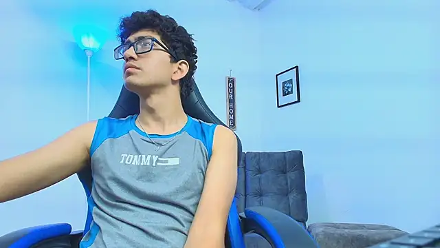 TylerWhite  online show from September 2025 04:34:02 AM