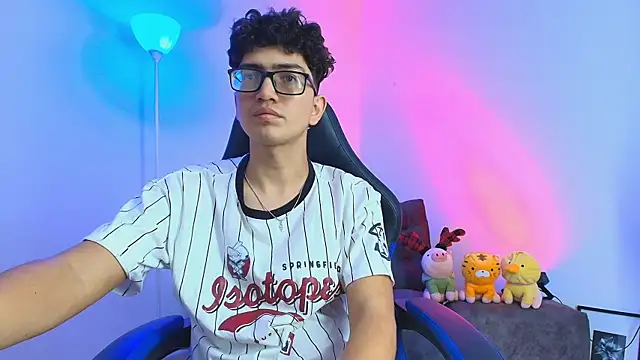 TylerWhite  online show from December 2025 03:45:02 AM