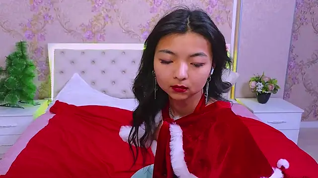 Shy Kira online show from December 2024 06:38:02 PM