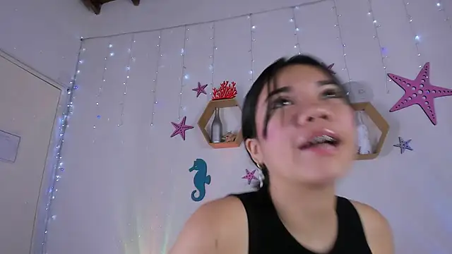 Emiily Parkerr online show from March 2025 03:07:01 AM