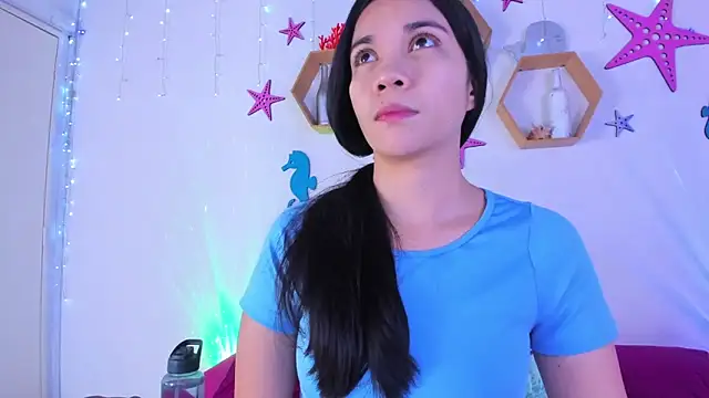 Emiily Parkerr online show from December 2025 03:03:01 AM