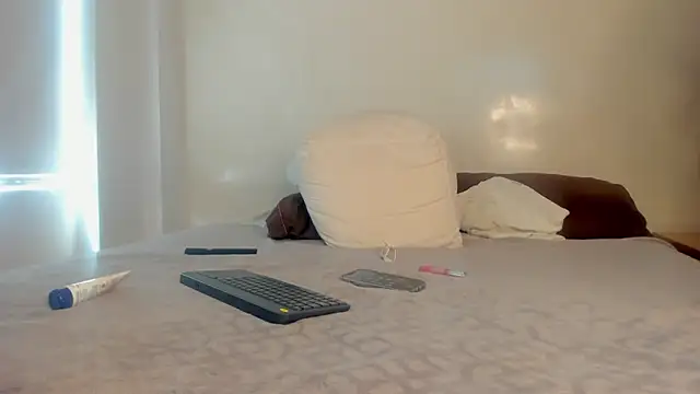 melisa ferretti online show from November 2025 06:06:01 PM