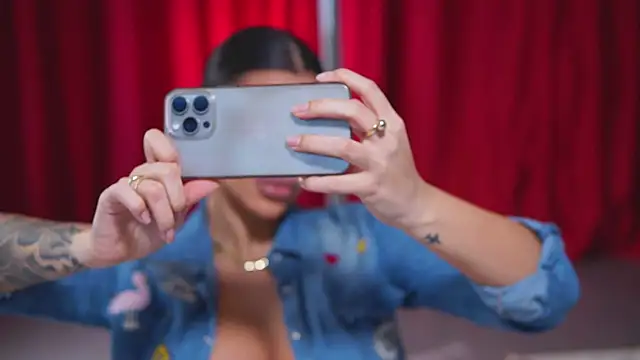 Snapshot of NatyDesiree chatting on January 2025 07:26:02 PM NatyDesiree online show from January 2025 07:26:02 PM