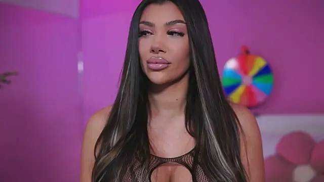 Snapshot of NatyDesiree chatting on February 2025 07:35:01 PM NatyDesiree online show from February 2025 07:35:01 PM