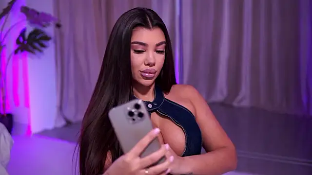 NatyDesiree online show from March 2026 07:31:01 PM