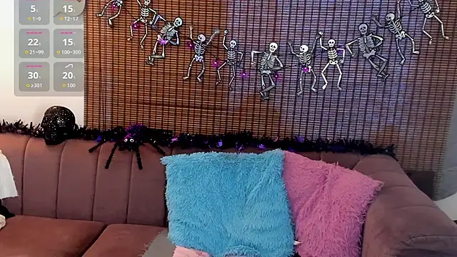 ariana cross online show from October 2025 12:38:02 PM