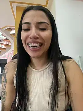 SaritaHot 69 online show from December 2024 04:20:01 PM