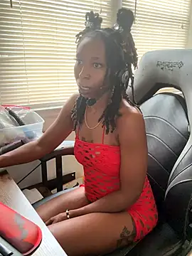 Snapshot of LeyaHoneybuns chatting on September 2025 03:17:01 PM LeyaHoneybuns online show from September 2025 03:17:01 PM