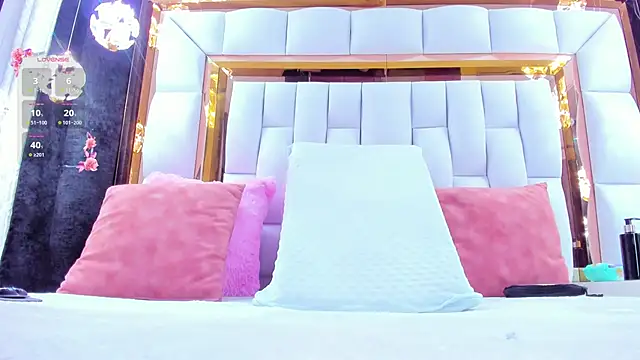 RileySweett online show from March 2026 11:43:01 AM