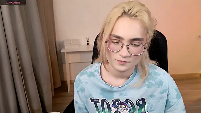 CuteYukiKun online show from March 2026 07:20:02 PM