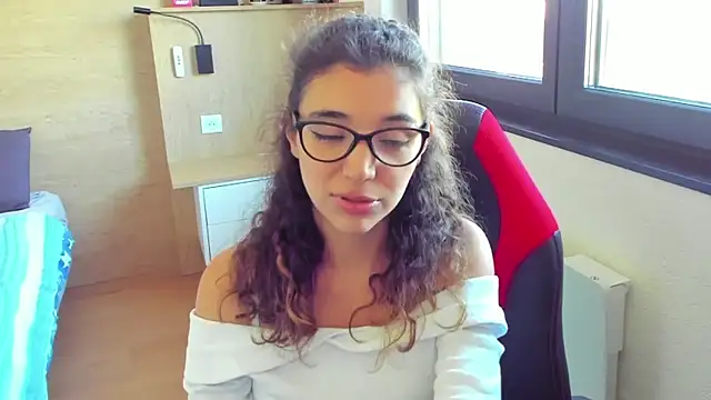 uniquerossie online show from October 2025 02:14:02 PM