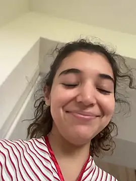 uniquerossie online show from November 2025 10:13:02 AM