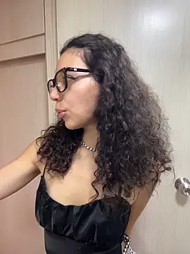 uniquerossie online show from March 2026 08:33:02 AM