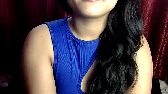 Snapshot of charming_karishma chatting on February 2025 09:52:01 AM charming karishma online show from February 2025 09:52:01 AM