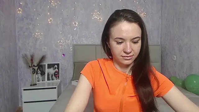 Snapshot of KaraCriegs chatting on January 2025 06:37:02 PM KaraCriegs online show from January 2025 06:37:02 PM
